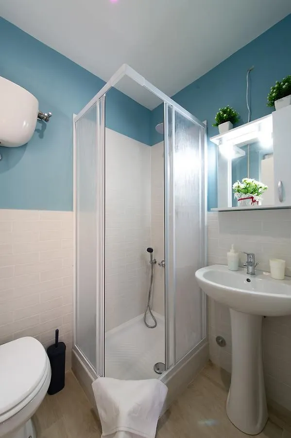 Апартаменты House Bonifacio Рим 0*,