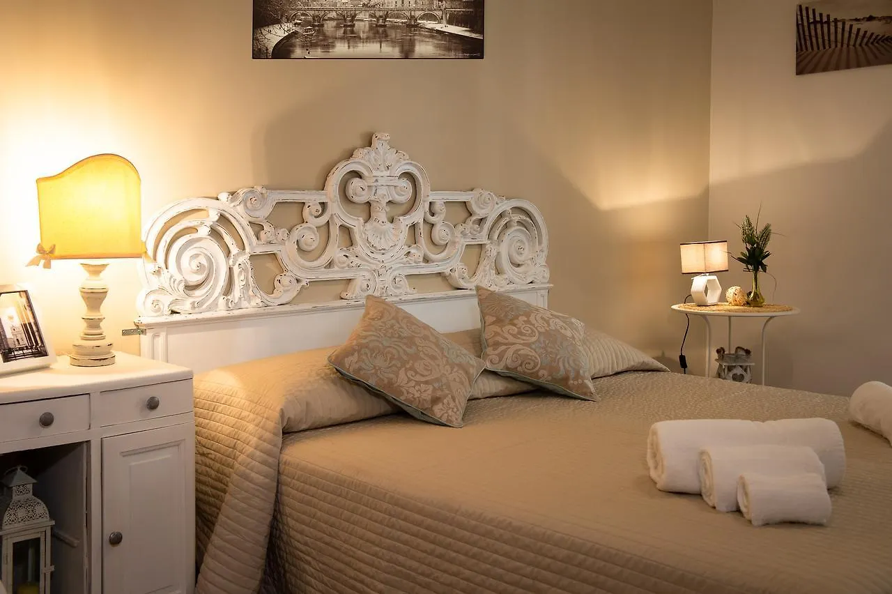 Апартаменты House Bonifacio Рим